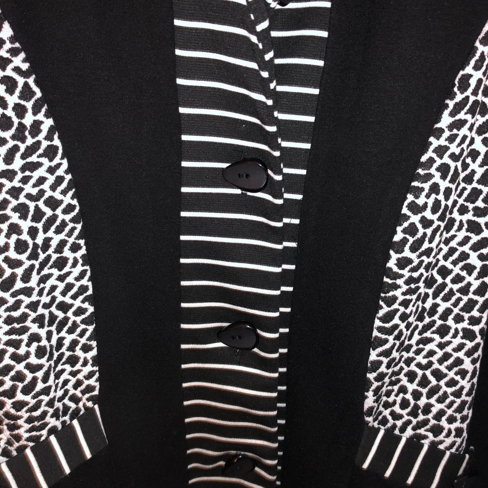 Perfect fun coat for your inner diva - Picture 7 of 7